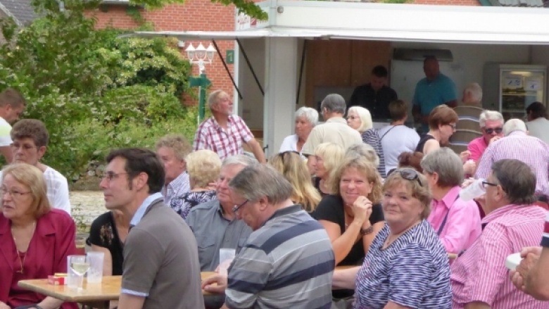 Mittsommernachtsfest in Schönkirchen am Dorfteich